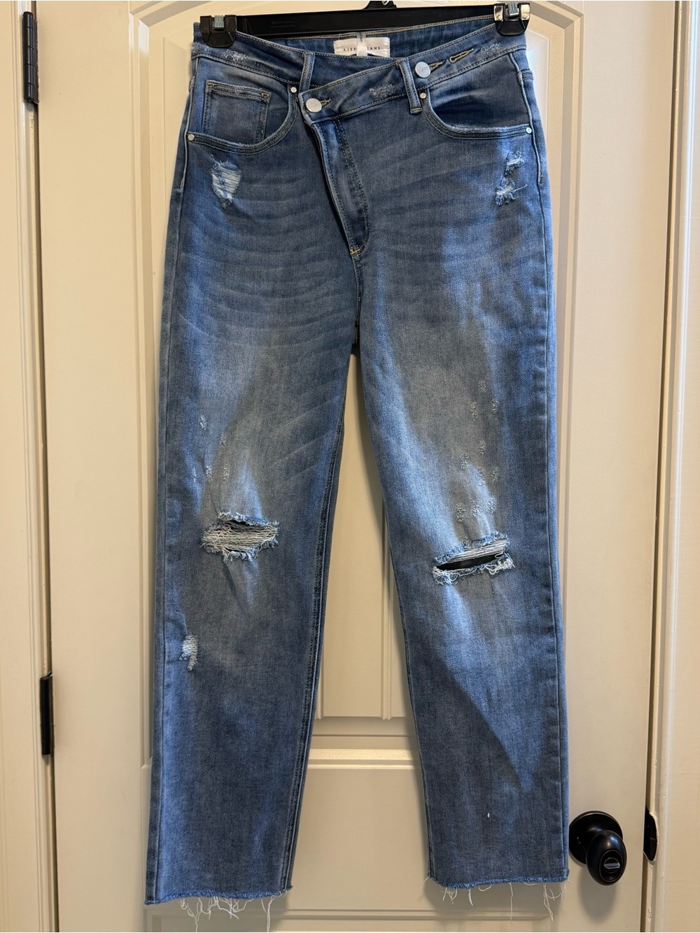 Risen Women's  High-Rise with Stretch Distressed Jeans, Size 7/28 frayed hem
